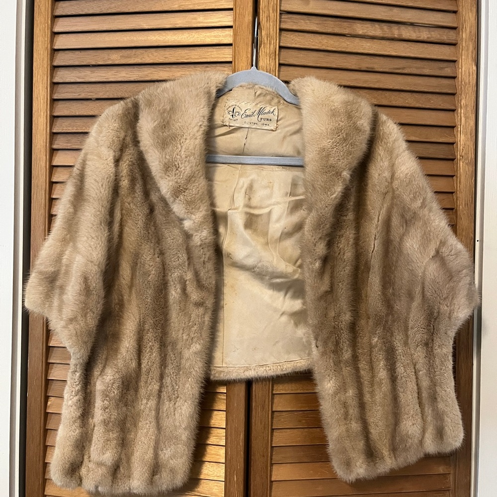 Elegant Tan Fur Shawl